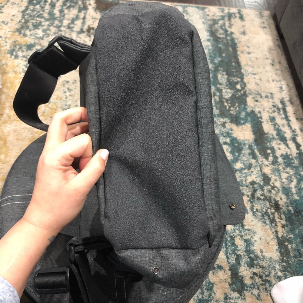 Case Logic Camera Bag - Picture 6 of 8